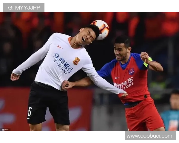 斯威与卓尔激战正酣谁能在这场较量中笑到最后