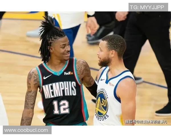 马丁内斯的传奇之路：从新星崛起到足球巨星的辉煌历程